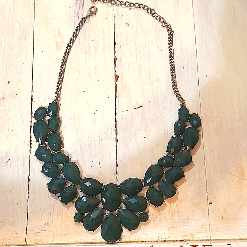 Statement necklace